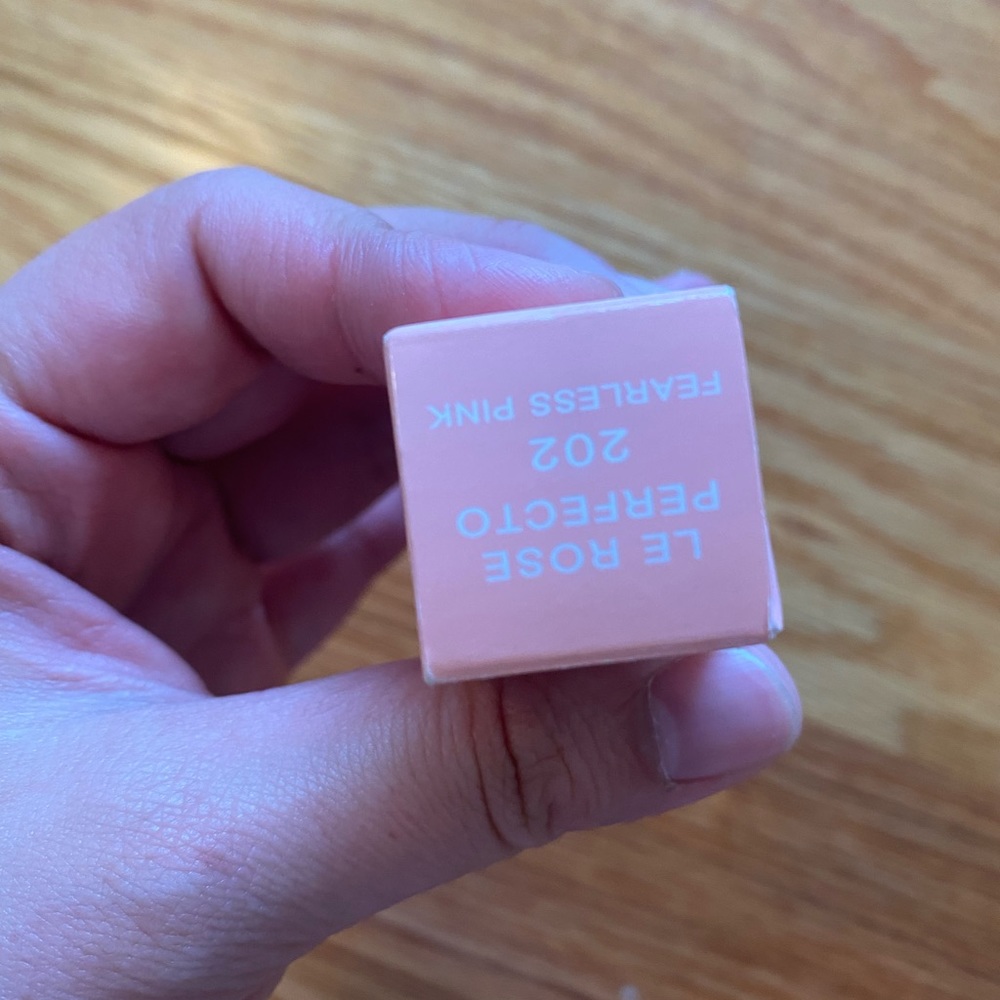 Givenchy - Picture 4 of 7